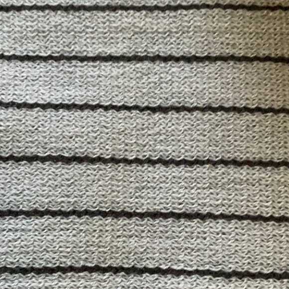 Striped dark grey and light grey Scarf - Picture 7 of 8